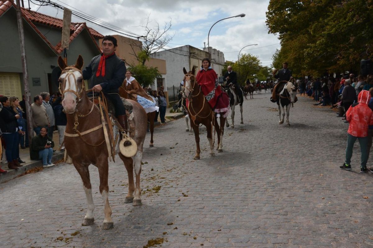 Iara Ferreyra la Reina del Fortín Tradición  y Libertad