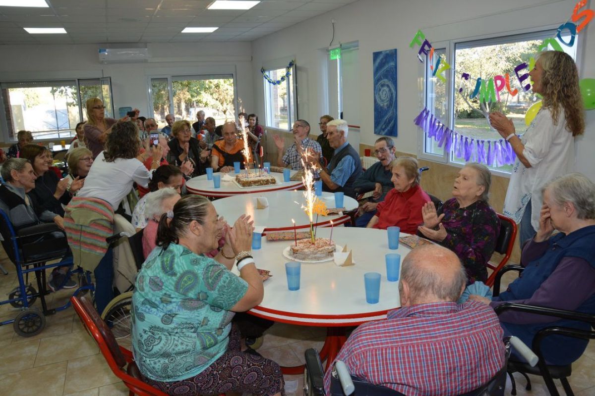 El Remanso festejó los cumpleaños de los abuelos
