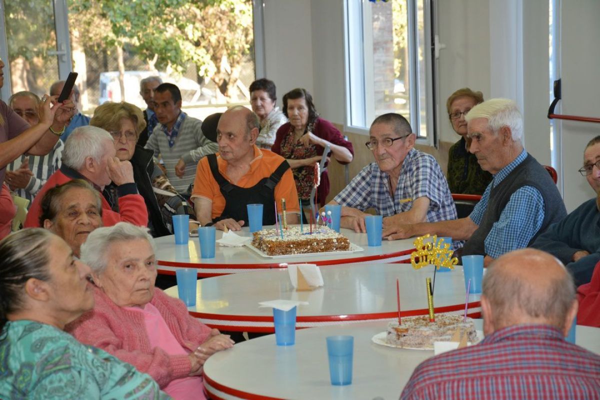 El Remanso festejó los cumpleaños de los abuelos