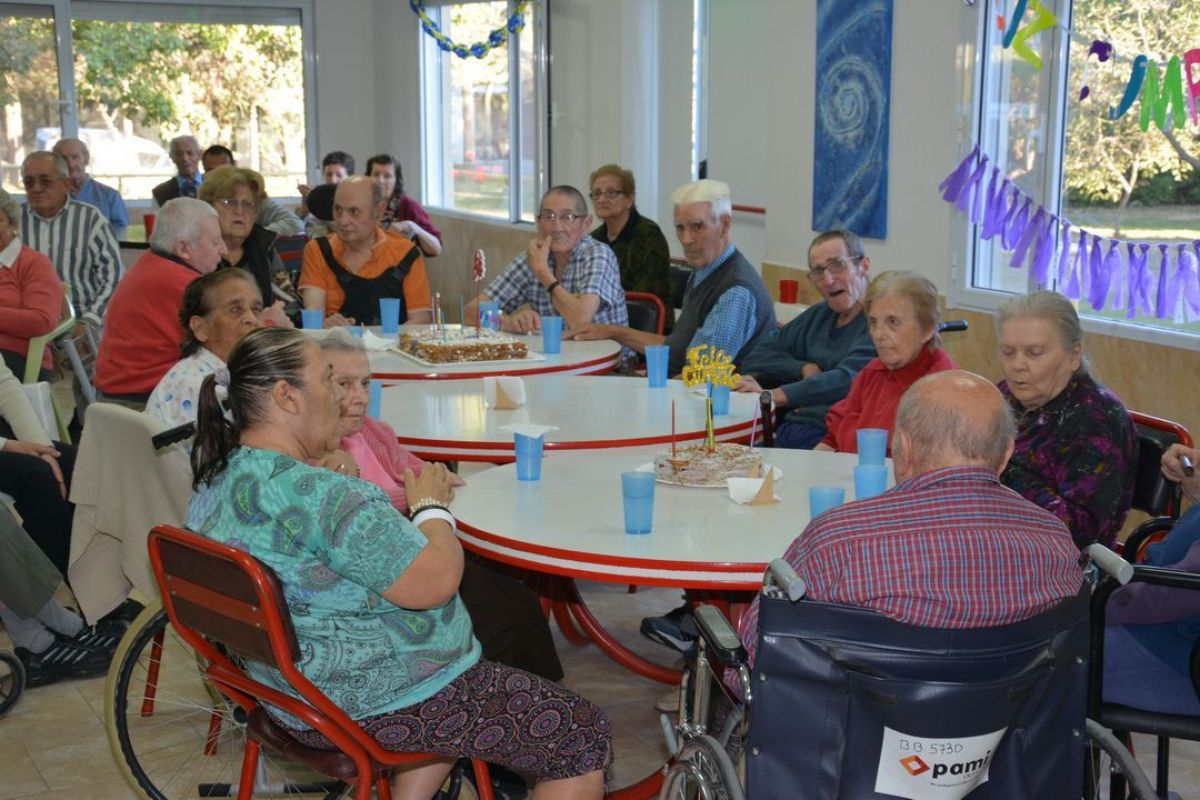 El Remanso festejó los cumpleaños de los abuelos