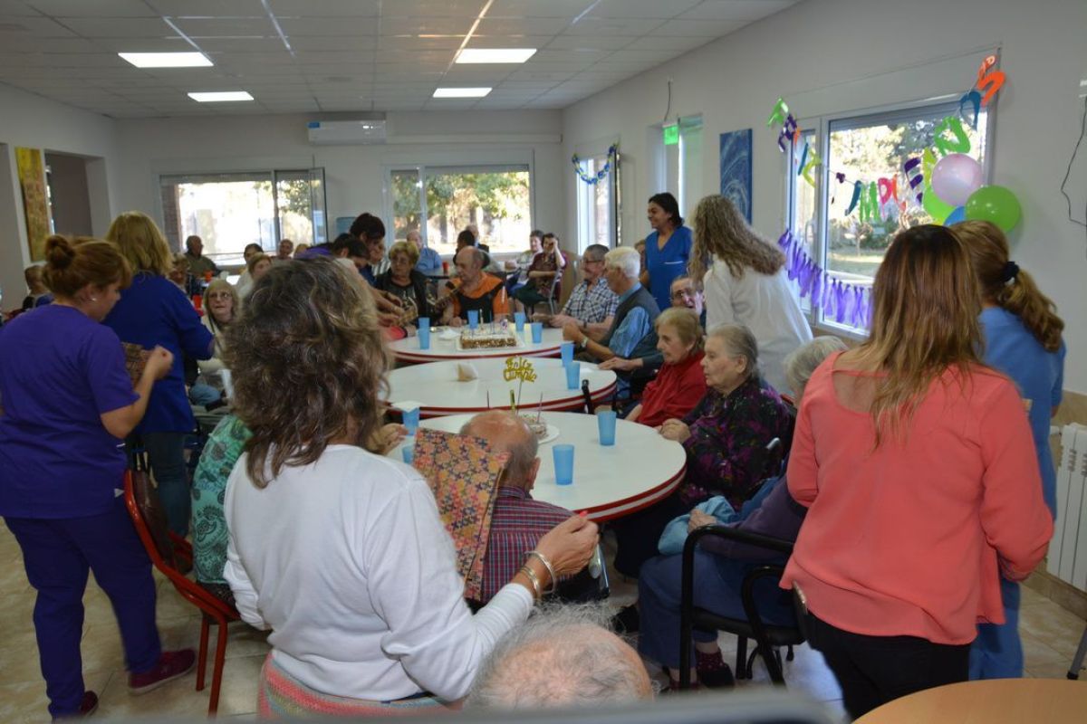 El Remanso festejó los cumpleaños de los abuelos