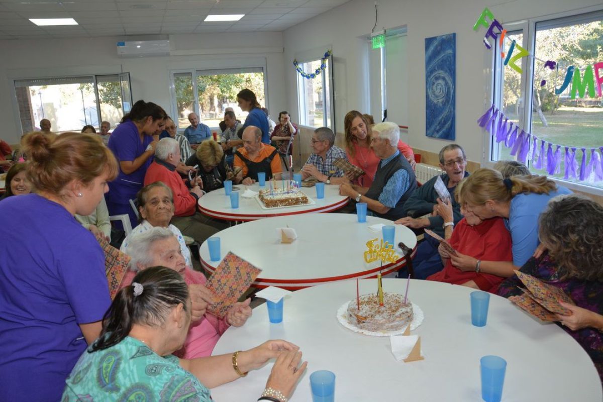 El Remanso festejó los cumpleaños de los abuelos