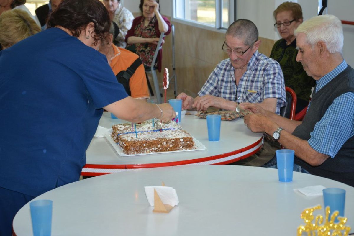El Remanso festejó los cumpleaños de los abuelos