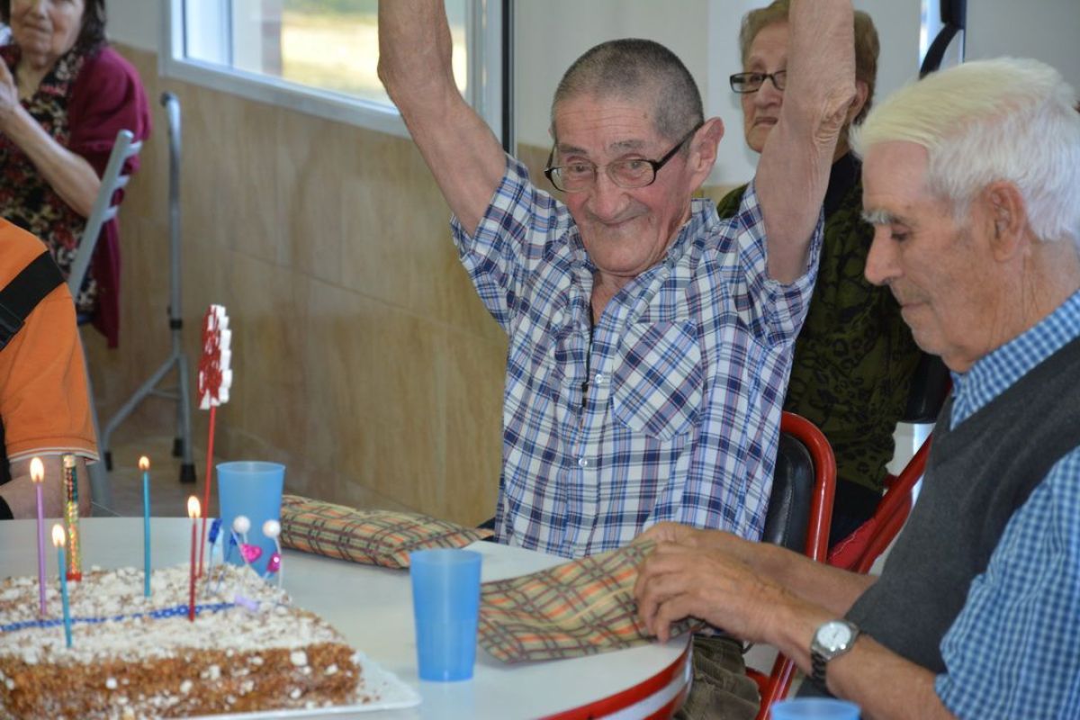 El Remanso festejó los cumpleaños de los abuelos