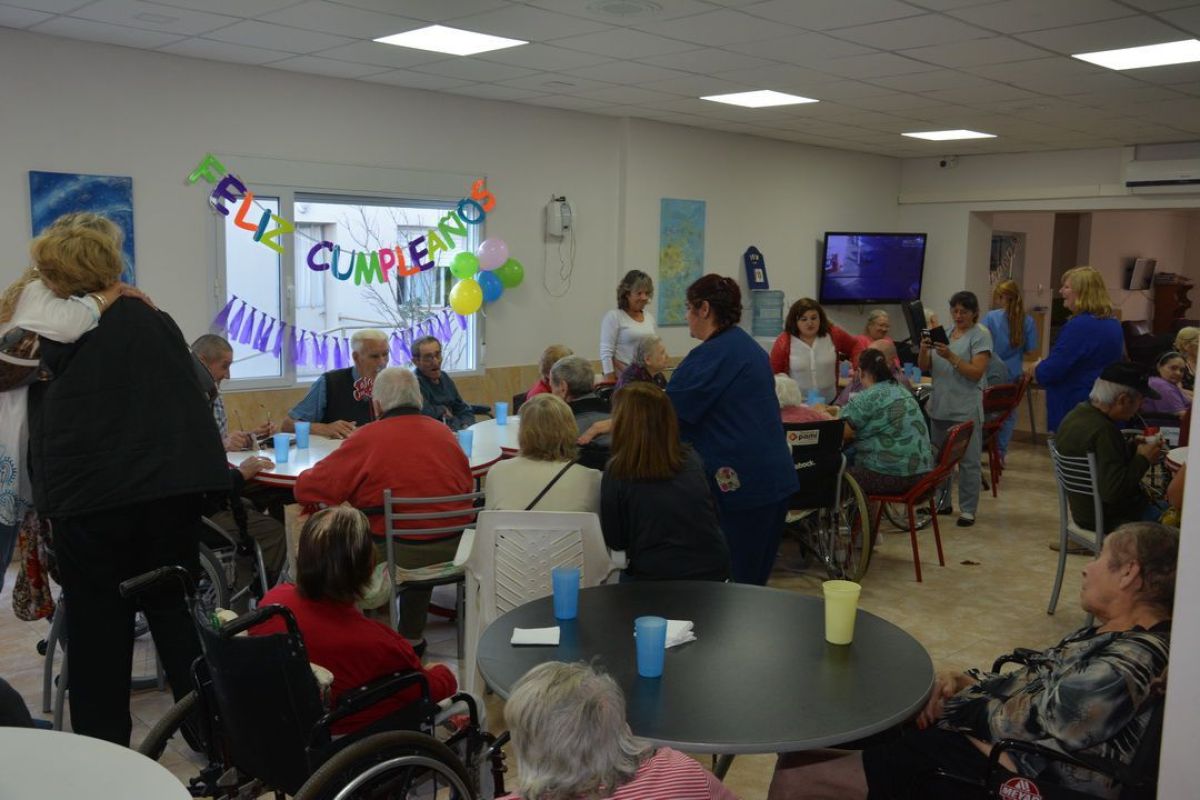 El Remanso festejó los cumpleaños de los abuelos