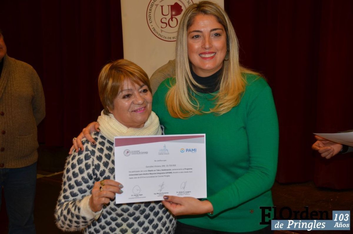 Se hizo entrega de certificados a más de 20  Adultos Mayores