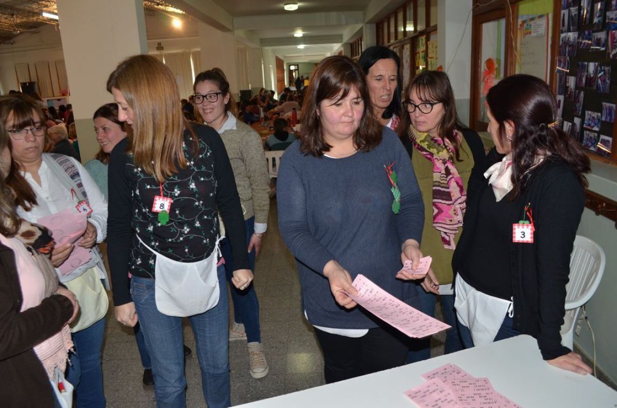 Excelente Tarde en Familia en el Jardín de Infantes N º 901