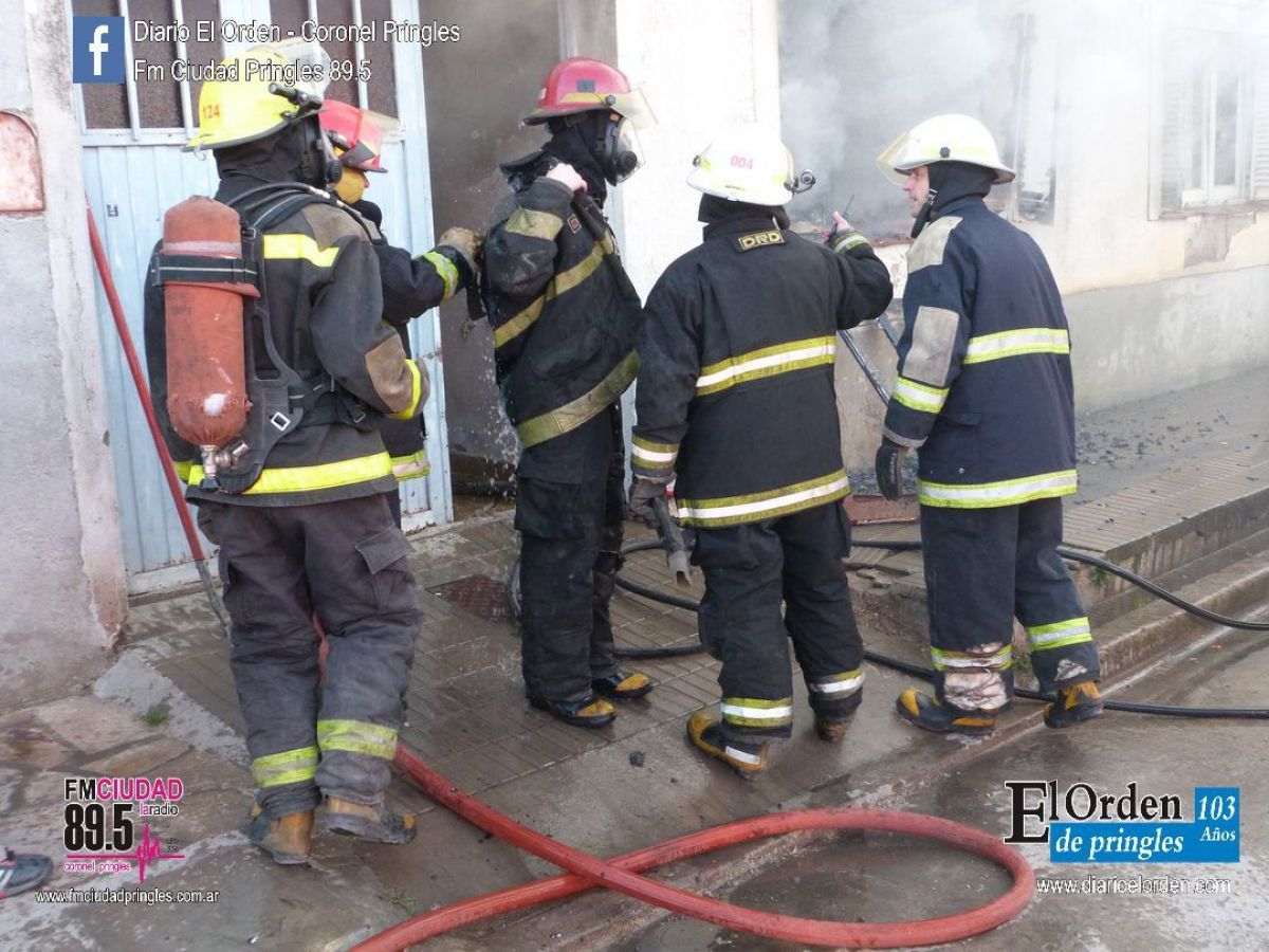 Pérdidas Totales En Un Voraz Incendio De Una Vivienda. | El Orden De ...