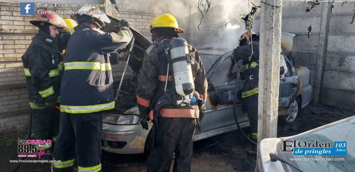Se incendió un vehículo: pérdidas totales