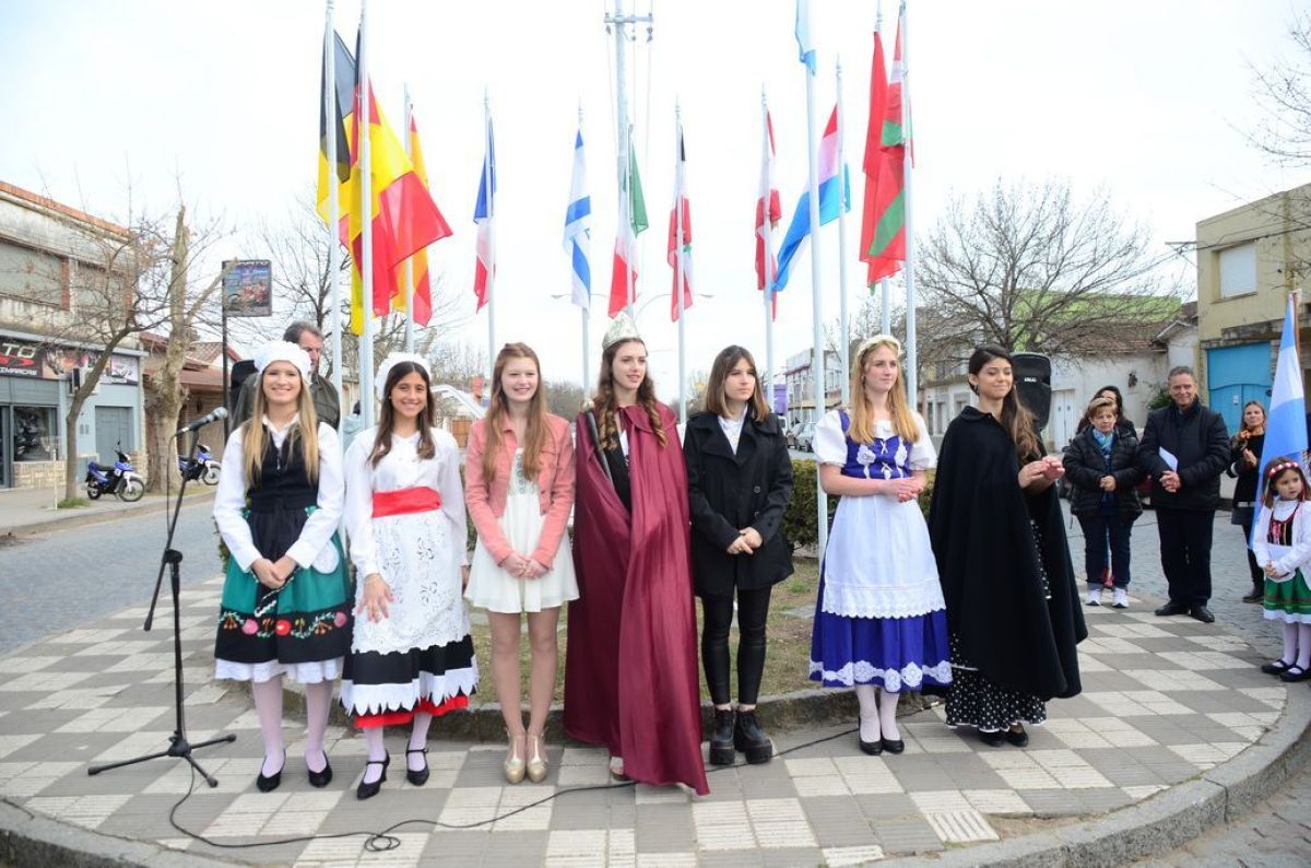 Reconocimiento y emoción en el acto del Día del Inmigrante