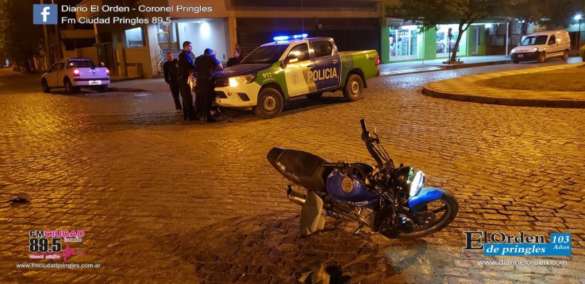 Choque entre una moto y un auto. Dos heridos | El Orden de Pringles