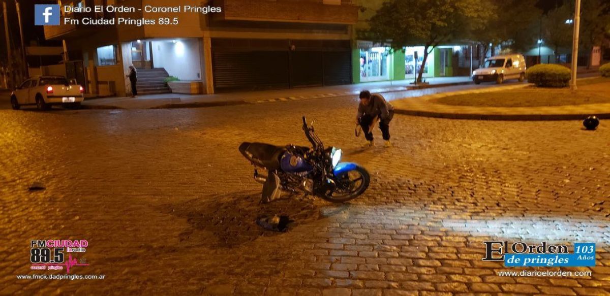 Choque entre una moto y un auto. Dos heridos | El Orden de Pringles