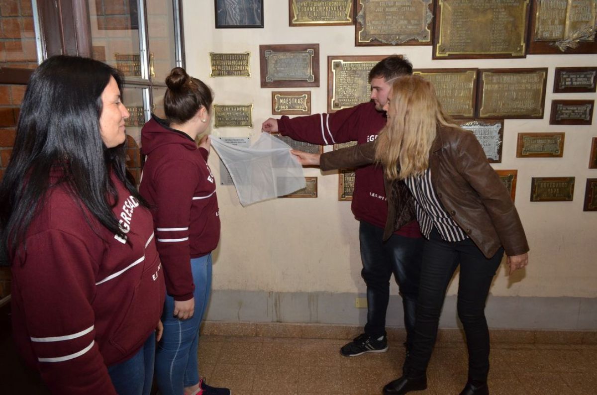 Emotiva y sentida despedida del Bachillerato de Adultos