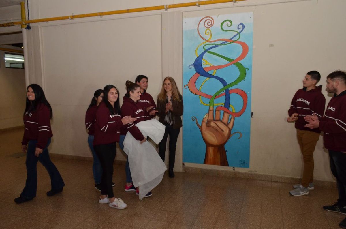 Emotiva y sentida despedida del Bachillerato de Adultos