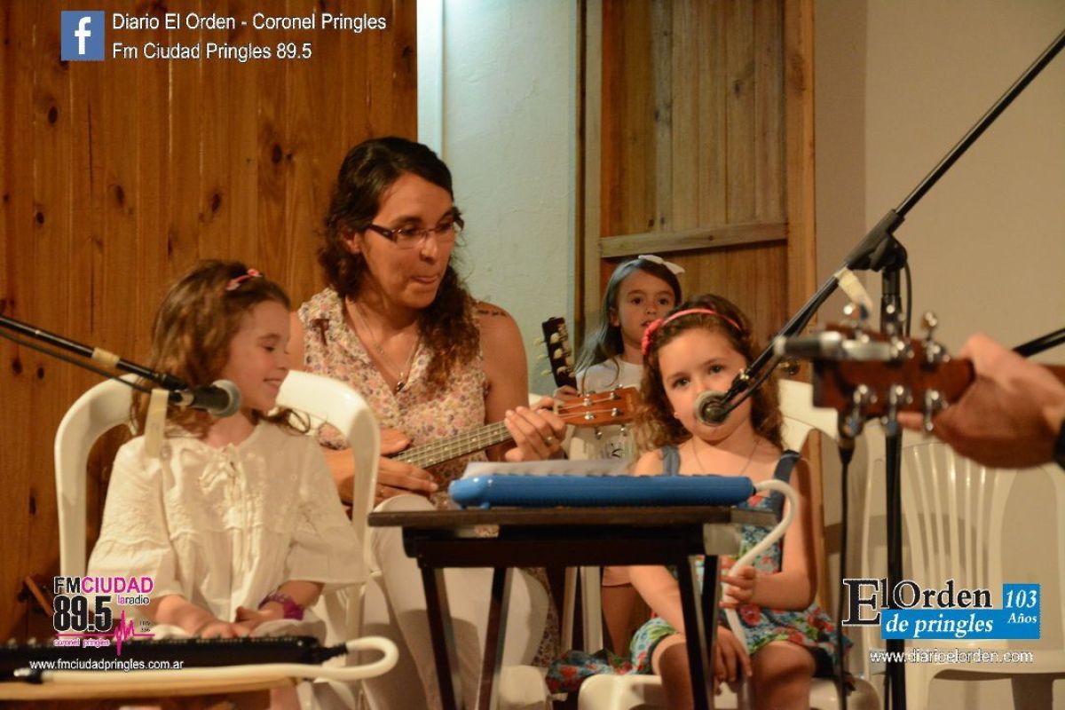 Alumnos de la Escuela de  Música realizaron su cierre anual