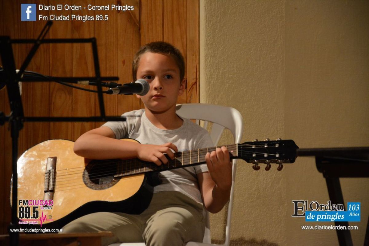 Alumnos de la Escuela de  Música realizaron su cierre anual