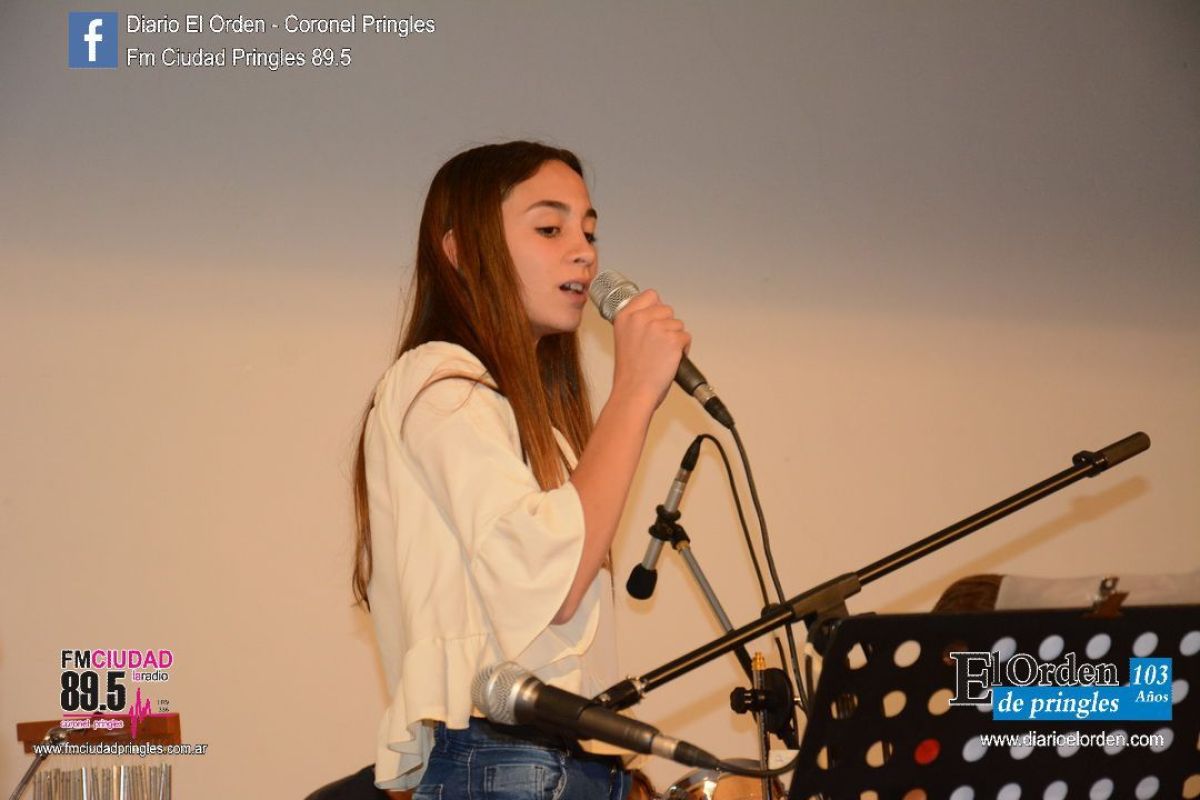 Alumnos de la Escuela de  Música realizaron su cierre anual