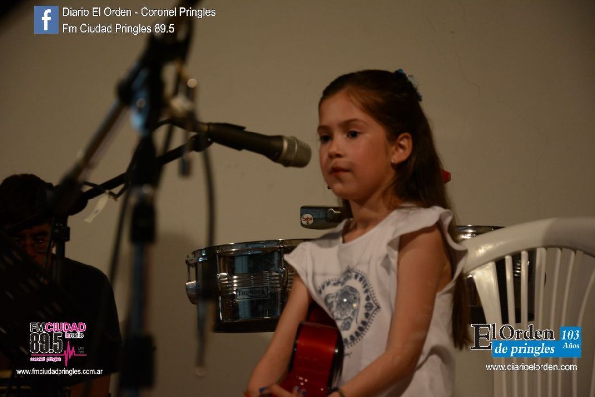 Alumnos de la Escuela de  Música realizaron su cierre anual
