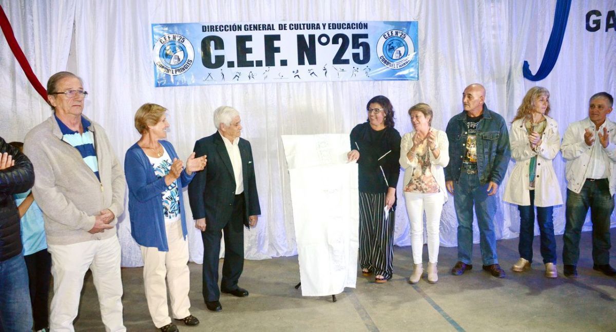 Emotivo festejo por el 40 aniversario del CEF Nº 25