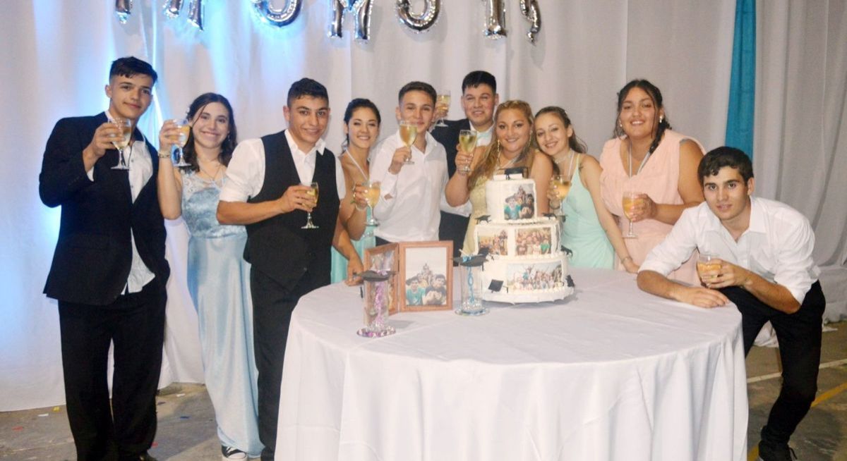 Acto de fin de curso y despedida a los egresados 2019