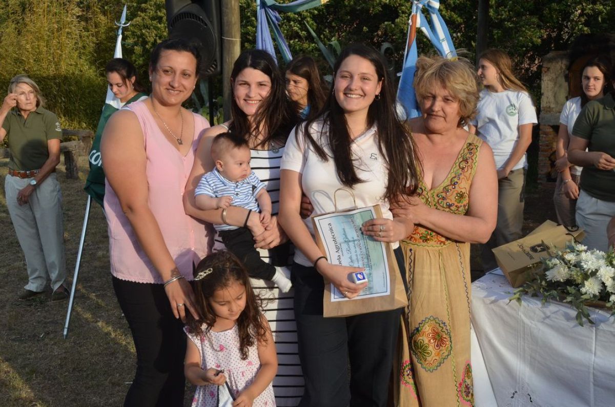 Acto de colación de alumnos de 7º año de la Escuela Agrotécnica