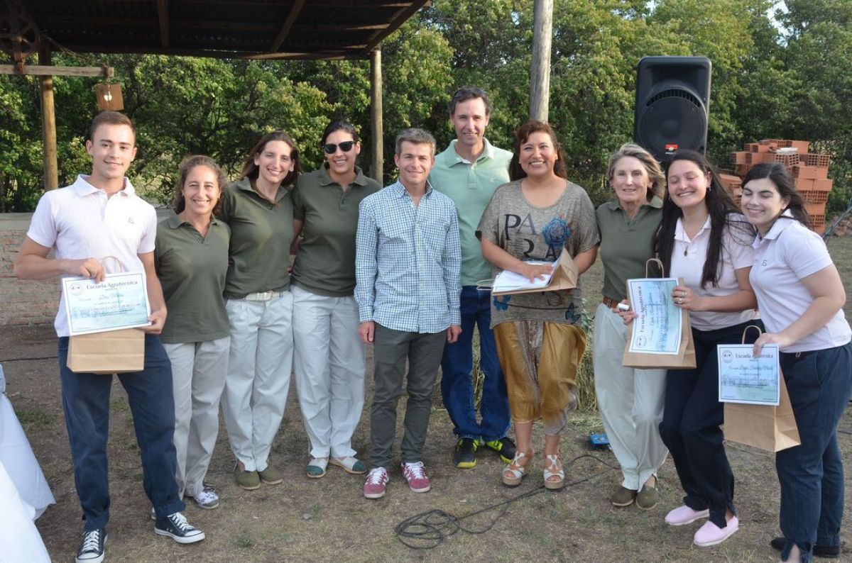 Acto de colación de alumnos de 7º año de la Escuela Agrotécnica