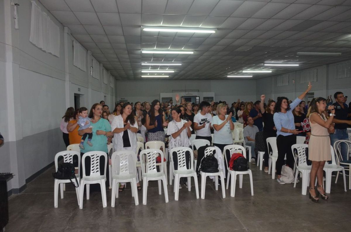 Se presentó la Evangelista Dina Santamaría