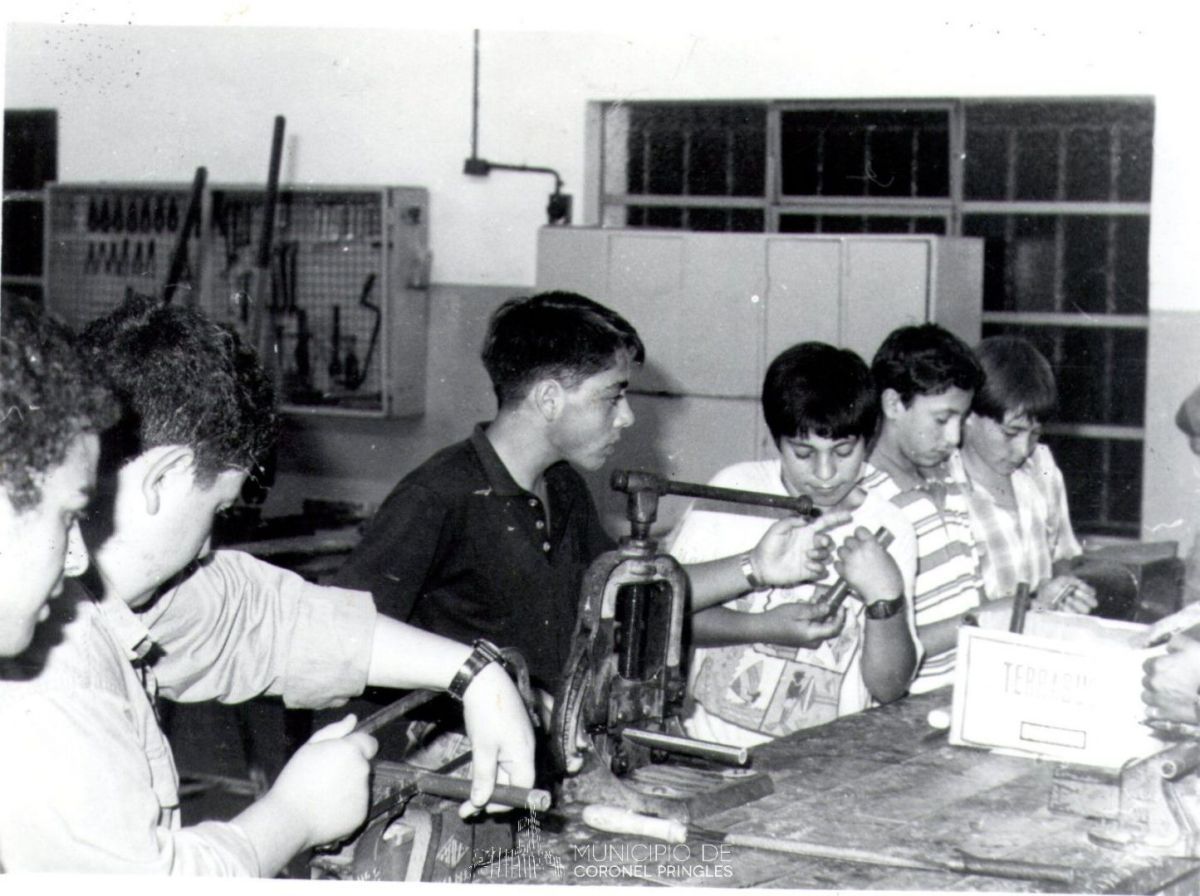 44 años del Centro de Educación Profesional  N°401.