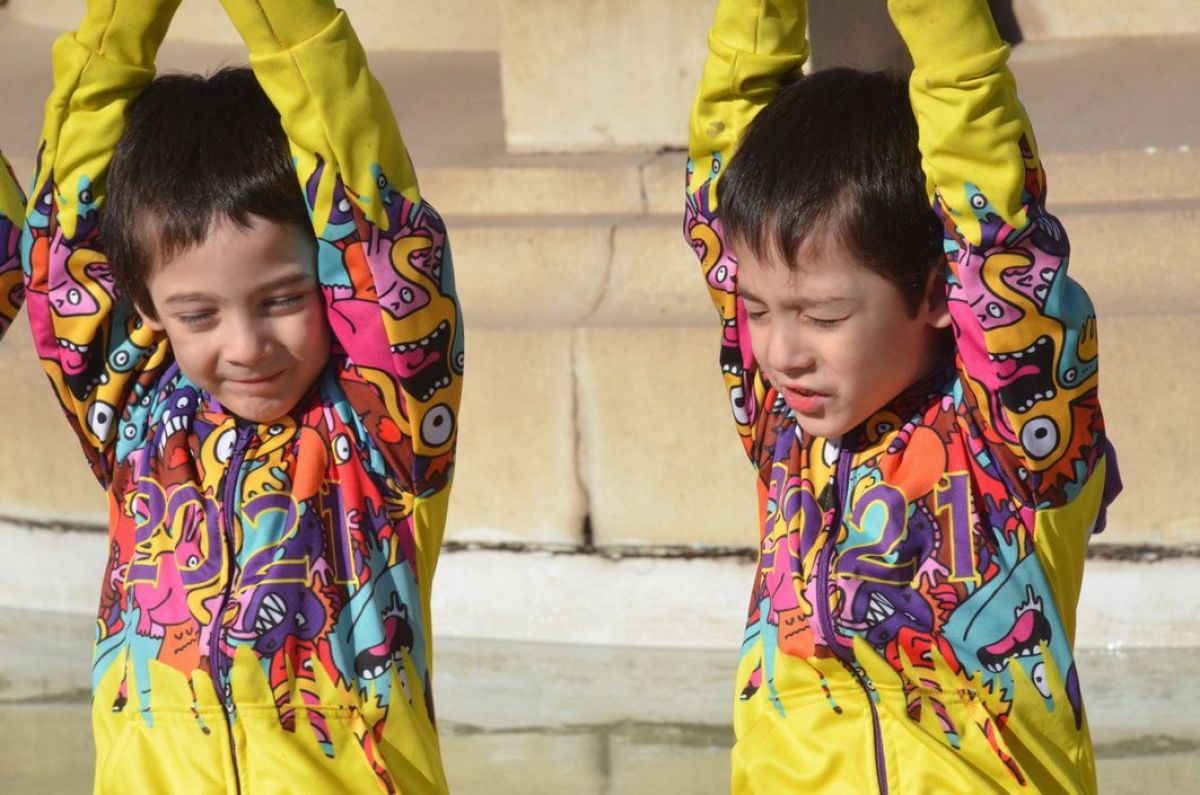 Los 'peques' del  Jardín N° 910 presentaron sus buzos de egresados.