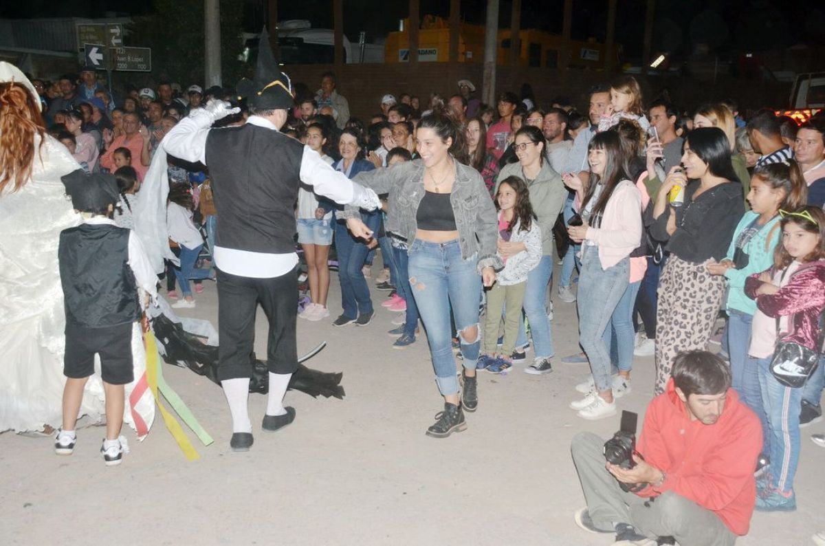 Gran cierre de Carnaval con la quema del tradicional 'Rey Momo'