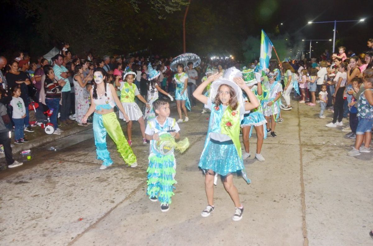 Gran cierre de Carnaval con la quema del tradicional 'Rey Momo'